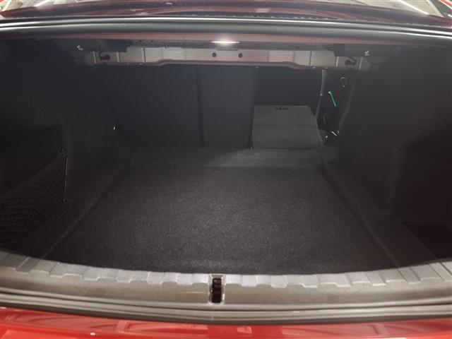 ３シリーズ ３２０ｉ　Ｍスポーツ　ＢＭＷライブコックピット　ヘッドアップディスプレイ　１９インチＡＷ　アップルカープレイ　純正ＨＤＤナビ　全方位カメラ　ＬＥＤヘッドライト　パワーシート　シートヒーター　純正フロアマット　ＥＴＣ２．０（37枚目）