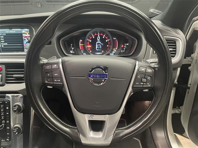 V40 T5 Rデザイン カーボンエディション ブラックレザーシート 純正HDDナビ フルセグTV 19インチAW Bluetooth 前席シートヒーター 前席パワーシート スマートキー ACC 純正フロアマット(16枚目)