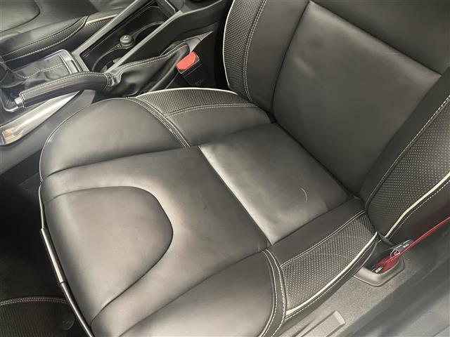 V40 T5 Rデザイン カーボンエディション ブラックレザーシート 純正HDDナビ フルセグTV 19インチAW Bluetooth 前席シートヒーター 前席パワーシート スマートキー ACC 純正フロアマット(22枚目)