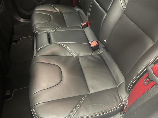 V40 T5 Rデザイン カーボンエディション ブラックレザーシート 純正HDDナビ フルセグTV 19インチAW Bluetooth 前席シートヒーター 前席パワーシート スマートキー ACC 純正フロアマット(26枚目)