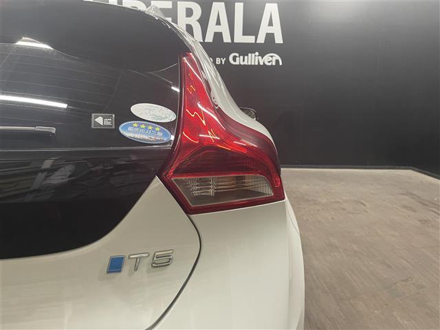 V40 T5 Rデザイン カーボンエディション ブラックレザーシート 純正HDDナビ フルセグTV 19インチAW Bluetooth 前席シートヒーター 前席パワーシート スマートキー ACC 純正フロアマット(37枚目)