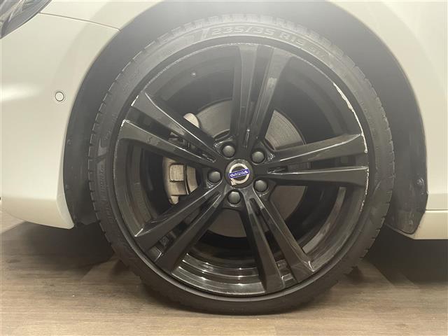 V40 T5 Rデザイン カーボンエディション ブラックレザーシート 純正HDDナビ フルセグTV 19インチAW Bluetooth 前席シートヒーター 前席パワーシート スマートキー ACC 純正フロアマット(41枚目)