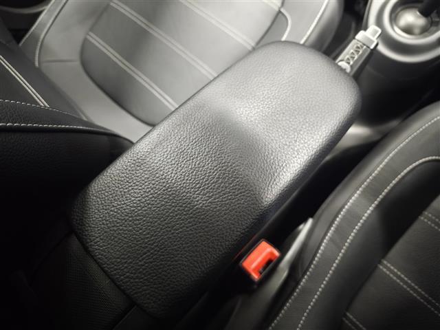 スマートフォーフォー BRABUS スポーツ ブラックレザーシート 前席シートヒーター パノラマガラスルーフ パナソニックナビ Bluetooth ブルーレイ再生可 クルーズコントロール バックカメラ コーナーセンサー ベンツ純正前方ドラレコ(15枚目)