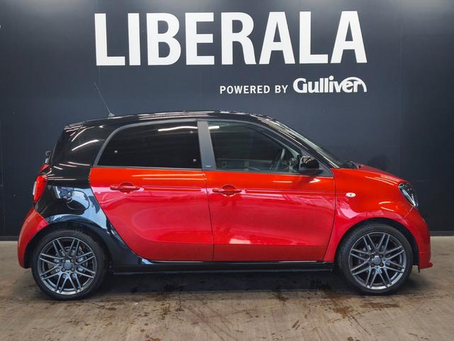 スマートフォーフォー BRABUS スポーツ ブラックレザーシート 前席シートヒーター パノラマガラスルーフ パナソニックナビ Bluetooth ブルーレイ再生可 クルーズコントロール バックカメラ コーナーセンサー ベンツ純正前方ドラレコ(45枚目)