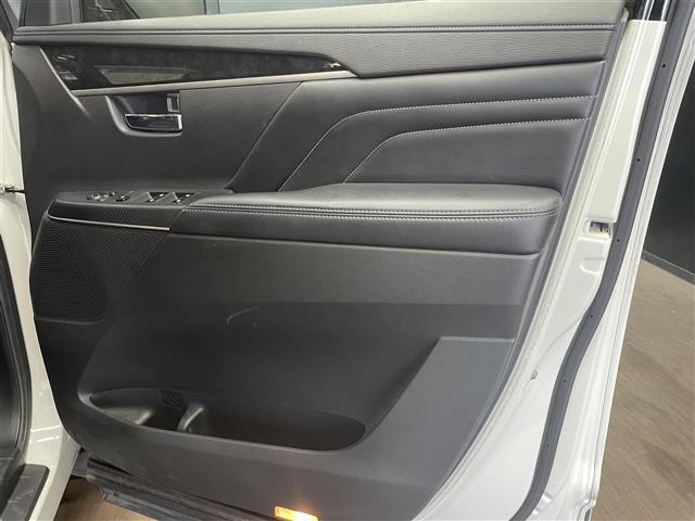 デリカD:5 アーバンギア G パワーパッケージ 前後ドラレコ 助手席側電動ステップ 左右パワスラ 全方位カメラ スマートキー LEDライト 運転席パワーシート ブラインドスポットアシスト フロアマット(27枚目)