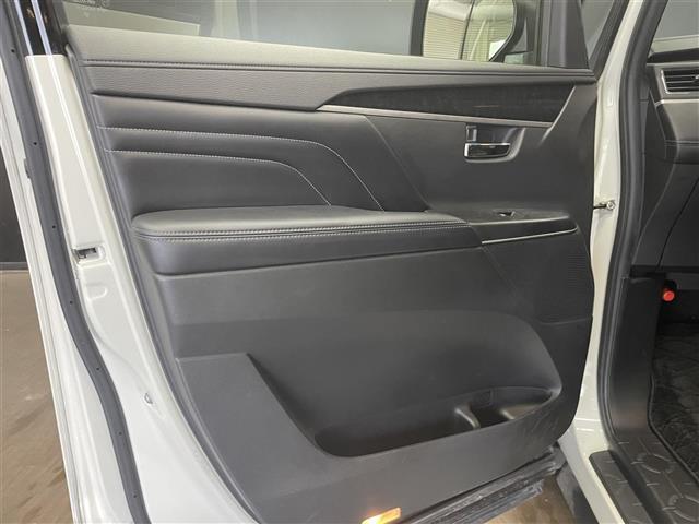 デリカD:5 アーバンギア G パワーパッケージ 前後ドラレコ 助手席側電動ステップ 左右パワスラ 全方位カメラ スマートキー LEDライト 運転席パワーシート ブラインドスポットアシスト フロアマット(28枚目)