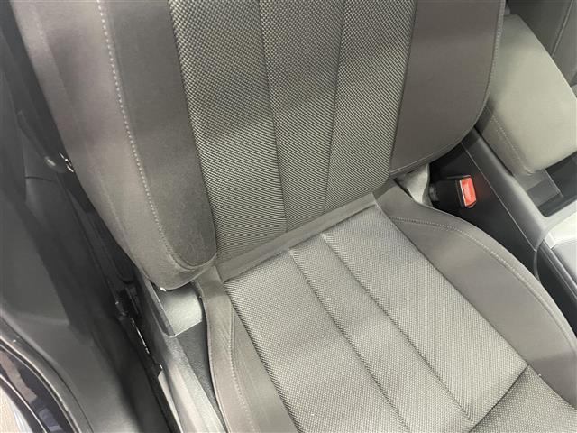 A4アバント 2.0TFSI スマートキー 禁煙車 パノラマSR 純正ナビ ACC バックカメラ コーナーセンサー フルセグTV ETC2.0 AUX BT USB D/Nパワーシート 純正16インチAW 純正フロアマット(8枚目)
