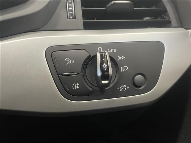 A4アバント 2.0TFSI スマートキー 禁煙車 パノラマSR 純正ナビ ACC バックカメラ コーナーセンサー フルセグTV ETC2.0 AUX BT USB D/Nパワーシート 純正16インチAW 純正フロアマット(17枚目)