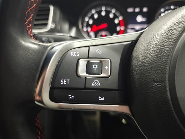 ゴルフGTI パフォーマンス ワンオーナー ACC プリクラッシュセーフティ レーンキープアシスト 純正ナビ バックカメラ フルセグTV 純正19インチAW スマートキー アイドリングストップ Bluetooth フロアマット(27枚目)