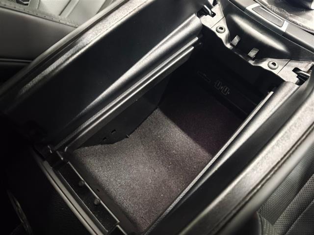 ＣＬＳクラス ＣＬＳ４５０　４マチック　スポーツ　ワンオーナー　エクスクルーシブＰＫＧ　パノラミックスライディングルーフ　マルチビームＬＥＤヘッドライト　シートベンチレーション　黒革シート　全方位カメラ　純正ＨＤＤナビ　ブルメスタースピーカー（20枚目）