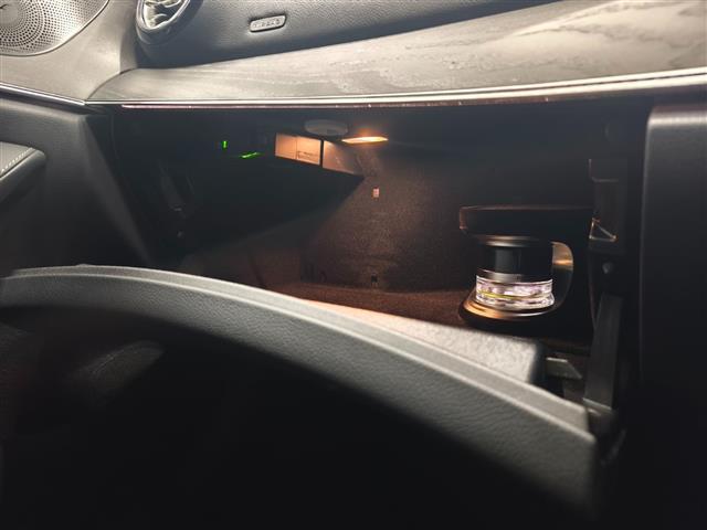 ＣＬＳクラス ＣＬＳ４５０　４マチック　スポーツ　ワンオーナー　エクスクルーシブＰＫＧ　パノラミックスライディングルーフ　マルチビームＬＥＤヘッドライト　シートベンチレーション　黒革シート　全方位カメラ　純正ＨＤＤナビ　ブルメスタースピーカー（22枚目）