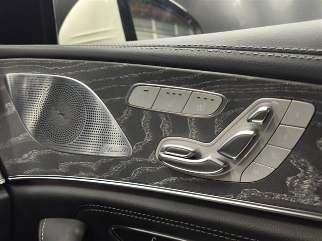 ＣＬＳクラス ＣＬＳ４５０　４マチック　スポーツ　ワンオーナー　エクスクルーシブＰＫＧ　パノラミックスライディングルーフ　マルチビームＬＥＤヘッドライト　シートベンチレーション　黒革シート　全方位カメラ　純正ＨＤＤナビ　ブルメスタースピーカー（30枚目）