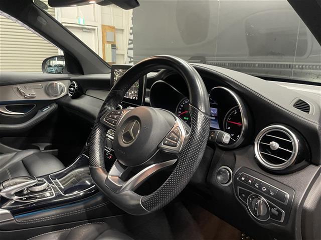 リベラーラはガリバーグループのＢＭＷ、メルセデスベンツ、アウディなどの輸入車専門店です。