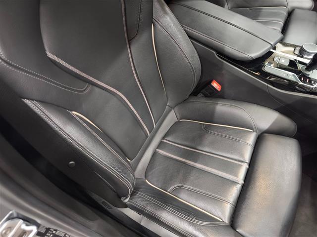 ５シリーズ ５２３ｄツーリング　Ｍスポーツ　ハイラインＰＫＧ　イノベーションＰＫＧ　全方位カメラ　前方ドラレコ　フルセグＴＶ　ＬＥＤヘッドライト　純正ＨＤＤナビ　前席パワーシート　パワーバックドア　純正フロアマット　Ｂｌｕｅｔｏｏｔｈ（6枚目）