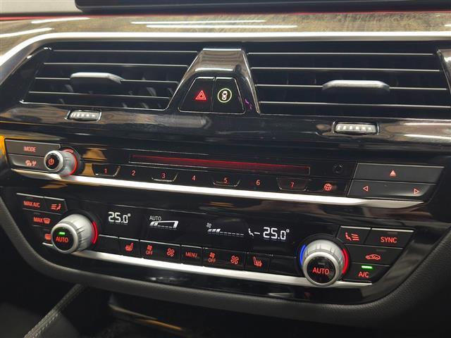 ５シリーズ ５２３ｄツーリング　Ｍスポーツ　ハイラインＰＫＧ　イノベーションＰＫＧ　全方位カメラ　前方ドラレコ　フルセグＴＶ　ＬＥＤヘッドライト　純正ＨＤＤナビ　前席パワーシート　パワーバックドア　純正フロアマット　Ｂｌｕｅｔｏｏｔｈ（16枚目）