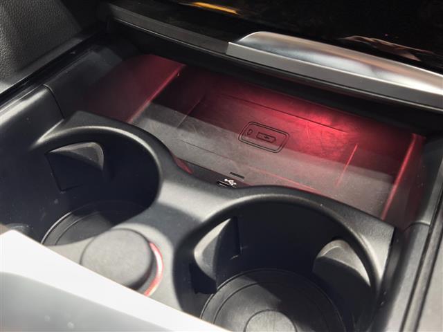 ５シリーズ ５２３ｄツーリング　Ｍスポーツ　ハイラインＰＫＧ　イノベーションＰＫＧ　全方位カメラ　前方ドラレコ　フルセグＴＶ　ＬＥＤヘッドライト　純正ＨＤＤナビ　前席パワーシート　パワーバックドア　純正フロアマット　Ｂｌｕｅｔｏｏｔｈ（18枚目）