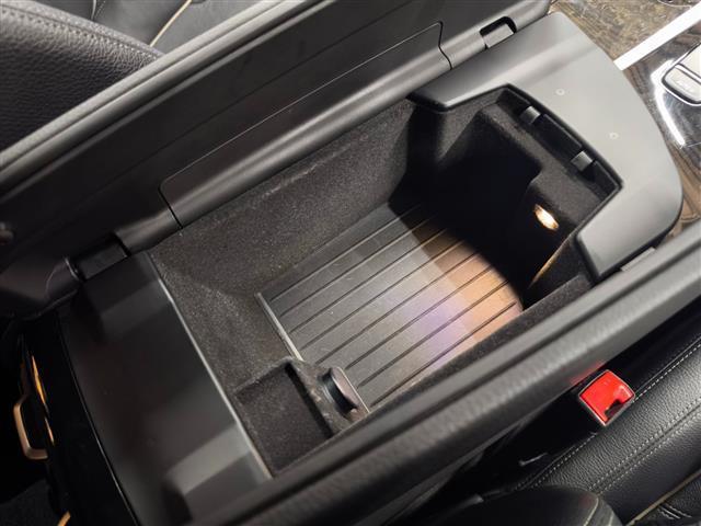 ５シリーズ ５２３ｄツーリング　Ｍスポーツ　ハイラインＰＫＧ　イノベーションＰＫＧ　全方位カメラ　前方ドラレコ　フルセグＴＶ　ＬＥＤヘッドライト　純正ＨＤＤナビ　前席パワーシート　パワーバックドア　純正フロアマット　Ｂｌｕｅｔｏｏｔｈ（20枚目）