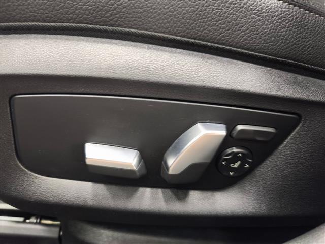 ５シリーズ ５２３ｄツーリング　Ｍスポーツ　ハイラインＰＫＧ　イノベーションＰＫＧ　全方位カメラ　前方ドラレコ　フルセグＴＶ　ＬＥＤヘッドライト　純正ＨＤＤナビ　前席パワーシート　パワーバックドア　純正フロアマット　Ｂｌｕｅｔｏｏｔｈ（33枚目）