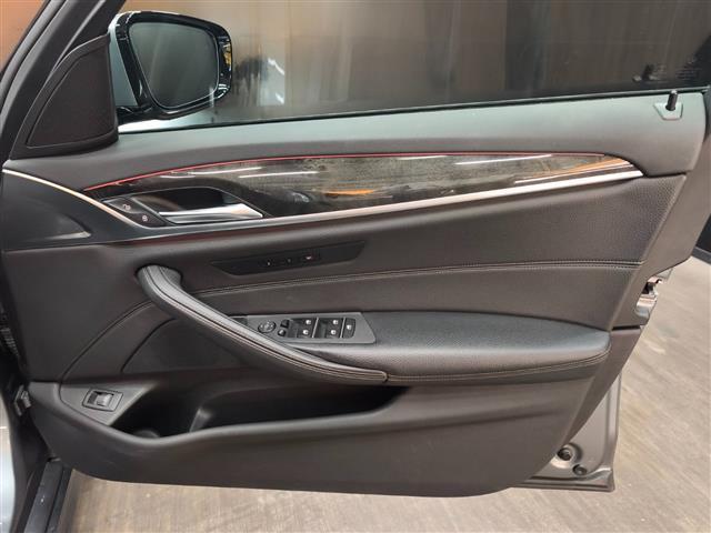 ５シリーズ ５２３ｄツーリング　Ｍスポーツ　ハイラインＰＫＧ　イノベーションＰＫＧ　全方位カメラ　前方ドラレコ　フルセグＴＶ　ＬＥＤヘッドライト　純正ＨＤＤナビ　前席パワーシート　パワーバックドア　純正フロアマット　Ｂｌｕｅｔｏｏｔｈ（37枚目）