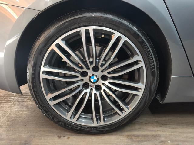 ５シリーズ ５２３ｄツーリング　Ｍスポーツ　ハイラインＰＫＧ　イノベーションＰＫＧ　全方位カメラ　前方ドラレコ　フルセグＴＶ　ＬＥＤヘッドライト　純正ＨＤＤナビ　前席パワーシート　パワーバックドア　純正フロアマット　Ｂｌｕｅｔｏｏｔｈ（58枚目）