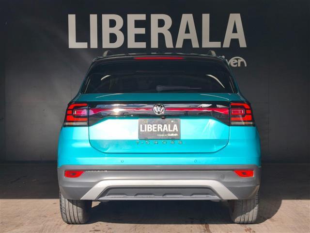 Ｔ－クロス ＴＳＩ　１ｓｔプラス　純正ナビ　ＡｐｐｌｅＣａｒｐｌａｙ　ＡｎｄｒｏｉｄＡｕｔｏ　デザインパッケージ　レーンキープアシスト　ハイビームアシスト　バックカメラ　シルバールーフレール　ドラレコ前後　社外アルミスタッドレス有（39枚目）