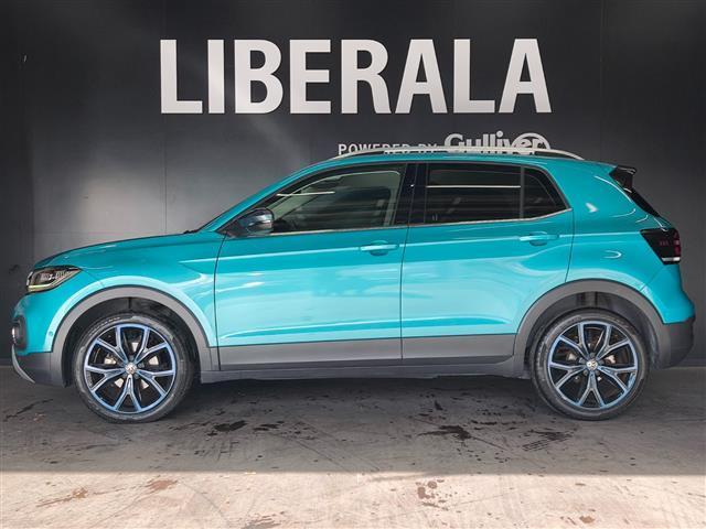 Ｔ－クロス ＴＳＩ　１ｓｔプラス　純正ナビ　ＡｐｐｌｅＣａｒｐｌａｙ　ＡｎｄｒｏｉｄＡｕｔｏ　デザインパッケージ　レーンキープアシスト　ハイビームアシスト　バックカメラ　シルバールーフレール　ドラレコ前後　社外アルミスタッドレス有（41枚目）