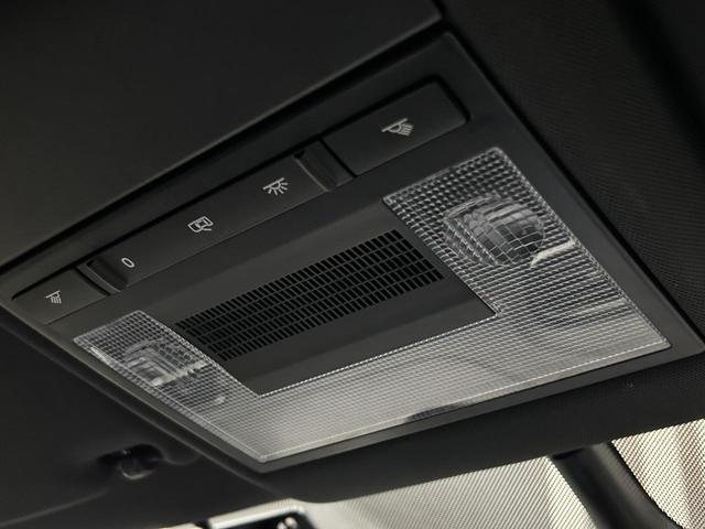 ベースグレード　純正ナビ　バックカメラ　　ＡＭ／ＦＭ／ＣＤ／ＤＶＤ／ＢＴ／フルセグＴＶ　キーレス　１７インチＡＷ　レーンキープアシスト　禁煙車　走行距離３．９万キロ　ＥＴＣ(20枚目)