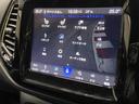 リミテッド　純正ナビ　フルレザーシート　ＡＣＣ　ｂｅａｔｓオーディオ　ブラインドスポット　フルセグＴＶ　レーンキープ　ＡｐｐｌｅＣａｒＰｌａｙ　ＡｎｄｏｒｏｉｄｏＡｕｔｏ　シートヒーター　　禁煙車　オートライト（10枚目）