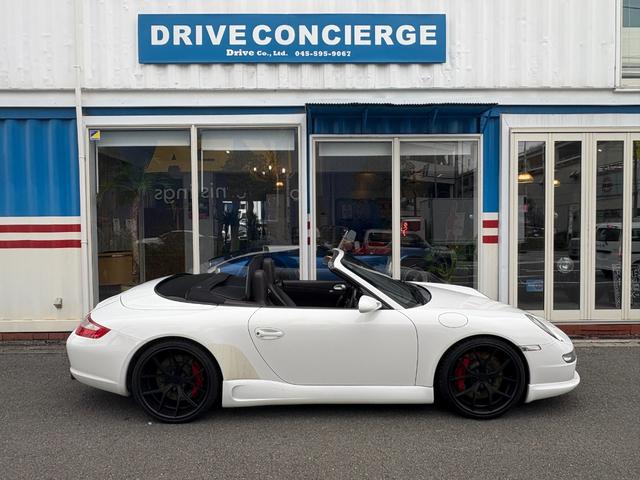 ９１１ ９１１カレラＳ　カブリオレ　電動オープン　シートヒーター　ブラウン革内装　ＰＵＲ鍛造アルミホイール　社外マフラー（6枚目）