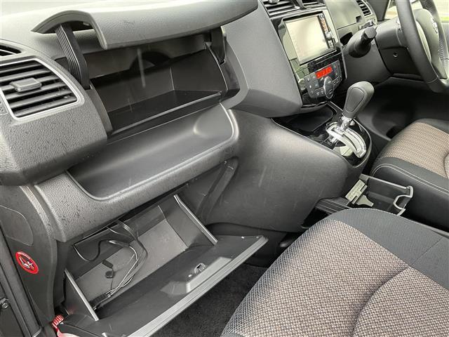 ハイウェイスター S-ハイブリッド 純正ナビ バックモニター 両側パワスラ クルーズコントロール レーンキープアシスト 横滑り防止機能 アイドリングストップ ビルトインETC ステアリングスイッチ オートライト フォグランプ(28枚目)