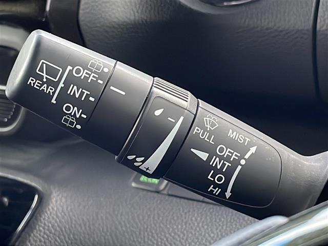 G・Lターボホンダセンシング 社外ナビ バックカメラ パドルシフト CD DVD フルセグ BT 両側パワスラ クルコン ビルトインETC LEDオートヘッドライト 革調シートカバー 後席ロールサンシェード スマートキー(17枚目)