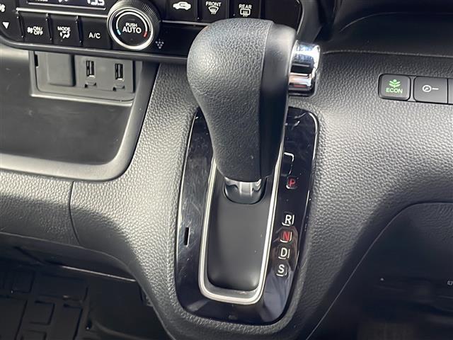 G・Lターボホンダセンシング 社外ナビ バックカメラ パドルシフト CD DVD フルセグ BT 両側パワスラ クルコン ビルトインETC LEDオートヘッドライト 革調シートカバー 後席ロールサンシェード スマートキー(25枚目)