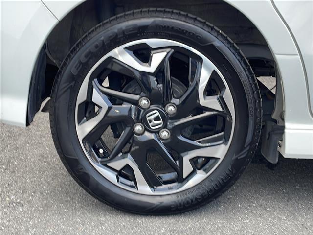 G・Lターボホンダセンシング 社外ナビ バックカメラ パドルシフト CD DVD フルセグ BT 両側パワスラ クルコン ビルトインETC LEDオートヘッドライト 革調シートカバー 後席ロールサンシェード スマートキー(36枚目)