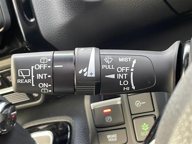Ｌ　登録済未使用車　ホンダセンシング　衝突軽減自動ブレーキ　アダプティブクルーズコントロール　バックカメラ　電動スライドドア　チップアップシート　ＬＥＤオートライト　ＬＥＤフォグランプ　１４インチＡＷ(9枚目)
