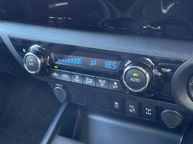 ハイラックス Ｚ　ワンオーナー　社外ＳＤナビ　バックカメラ　スマートキー　プッシュアップスタート　純正フロアマット　１７インチ純正アルミホイール　フルオートエアコン　寒冷地仕様　４ＷＤ　ＬＥＤヘッドランプ　クルコン（17枚目）