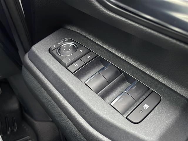 ランドクルーザー250 VX サンルーフ ワンオーナー 純正12.3インチディスプレイオーディオ トヨタプレミアムサウンドシステム ETC パノラミックビューモニター ブラインドスポットモニター デジタルインナーミラー(13枚目)