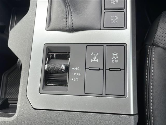 ランドクルーザー250 VX サンルーフ ワンオーナー 純正12.3インチディスプレイオーディオ トヨタプレミアムサウンドシステム ETC パノラミックビューモニター ブラインドスポットモニター デジタルインナーミラー(18枚目)