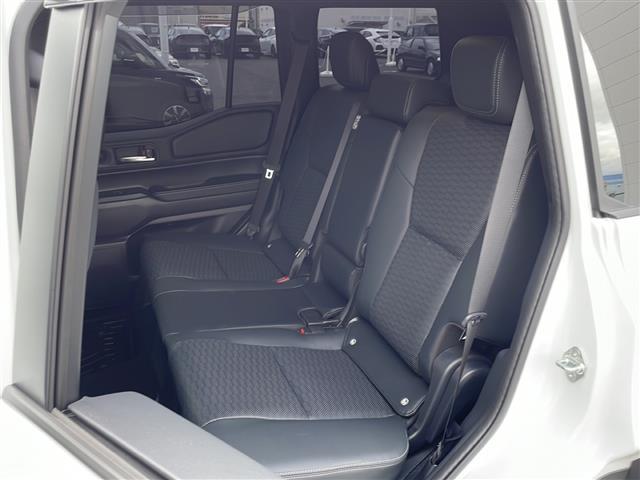 ランドクルーザー250 VX サンルーフ ワンオーナー 純正12.3インチディスプレイオーディオ トヨタプレミアムサウンドシステム ETC パノラミックビューモニター ブラインドスポットモニター デジタルインナーミラー(26枚目)