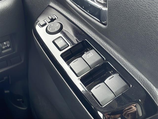 ルークス ハイウェイスター X 純正SDナビ ワンセグTV アラウンドビューモニター ETC ドラレコ プロパイロット 車線逸脱警報 ふらつき警報 インテリジェントエマージェンシーブレーキ 前方衝突予測警報 標識認識機能 純正AW(14枚目)