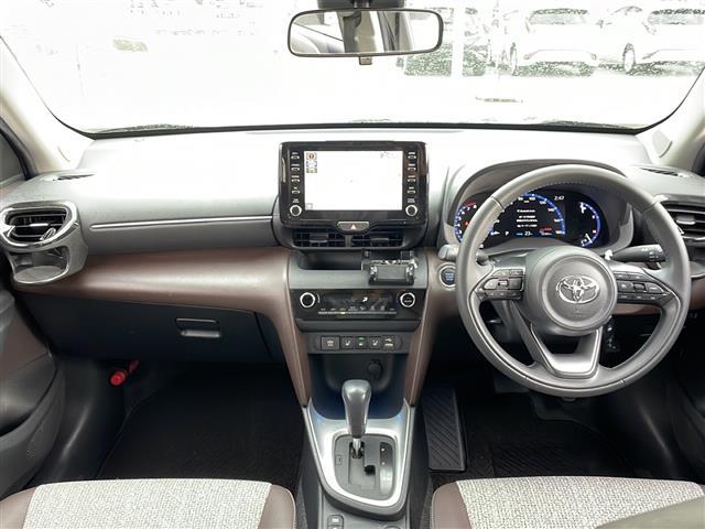 ヤリスクロス Ｚ　純正ディスプレイオーディオ　コネクティッドナビキット　フルセグＴＶ　Ｂカメラ　ＥＴＣ　Ｔｏｙｏｔａ　Ｓａｆｅｔｙ　Ｓｅｎｓｅ　レーントレーシングアシスト　レーダークルコン　ハーフレザーシート（2枚目）
