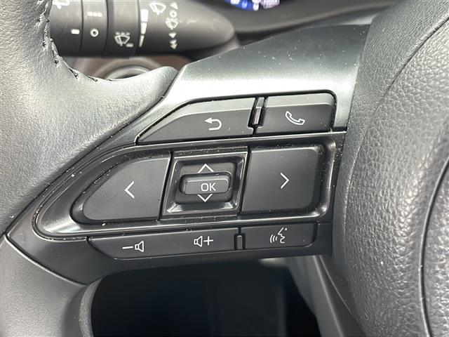 ヤリスクロス Ｚ　純正ディスプレイオーディオ　コネクティッドナビキット　フルセグＴＶ　Ｂカメラ　ＥＴＣ　Ｔｏｙｏｔａ　Ｓａｆｅｔｙ　Ｓｅｎｓｅ　レーントレーシングアシスト　レーダークルコン　ハーフレザーシート（9枚目）