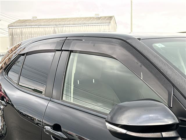 ヤリスクロス Ｚ　純正ディスプレイオーディオ　コネクティッドナビキット　フルセグＴＶ　Ｂカメラ　ＥＴＣ　Ｔｏｙｏｔａ　Ｓａｆｅｔｙ　Ｓｅｎｓｅ　レーントレーシングアシスト　レーダークルコン　ハーフレザーシート（41枚目）