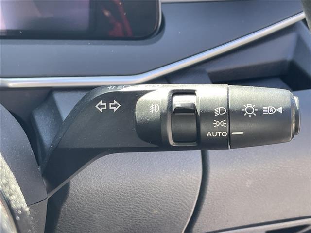 ノート X 純正9インチナビ/Bluetooth/HDMI/USB/フルセグテレビ/アラウンドビューモニター/プロパイロット/スマートルームミラー/おくだけ充電/SOSコール/ドアバイザー(15枚目)