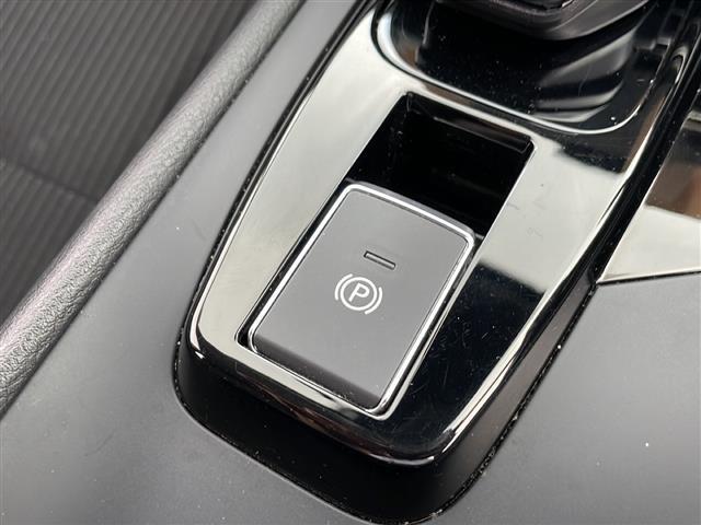 ノート X 純正ナビ Bluetooth フルセグテレビ アラウンドビューモニター プロパイロット エマージェンシーブレーキ LEDヘッドライト デジタルインナーミラー オートハイビーム 置くだけ充電 ドラレコ(16枚目)