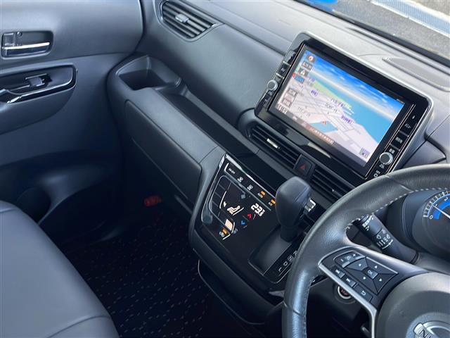 ルークス ハイウェイスター　Ｇターボプロパイロットエディション　純正９インチナビ　アラウンドビューモニター　ドライブレコーダー　両側パワースライドドア　プッシュスタート　エマージェンシーブレーキ　プロパイロット　純正アルミホイール　ロッソモデロマフラーカッター（7枚目）