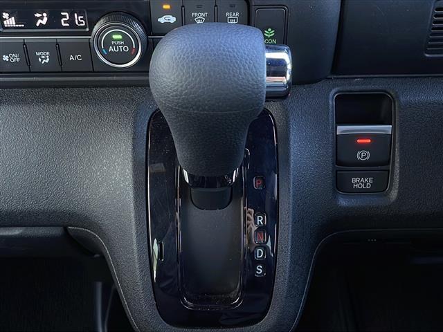 Ｎ－ＢＯＸカスタム ベースグレード　純正８インチナビ　フルセグテレビ　両側パワースライドドア　ホンダセンシング　クルーズコントロール　車線逸脱防止　純正フロアマット　ドライブレコーダー　プッシュスタート　純正ＬＥＤヘッドライト　ＥＴＣ（16枚目）