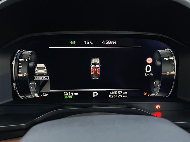 アウトランダーPHEV P 純正9インチナビ アラウンドビューモニター e-Assist BOSEサウンド パドルシフト ブラインドスポットモニター 置くだけ充電 オートハイビーム シートヒーター ルーフキャリア ドラレコ(6枚目)