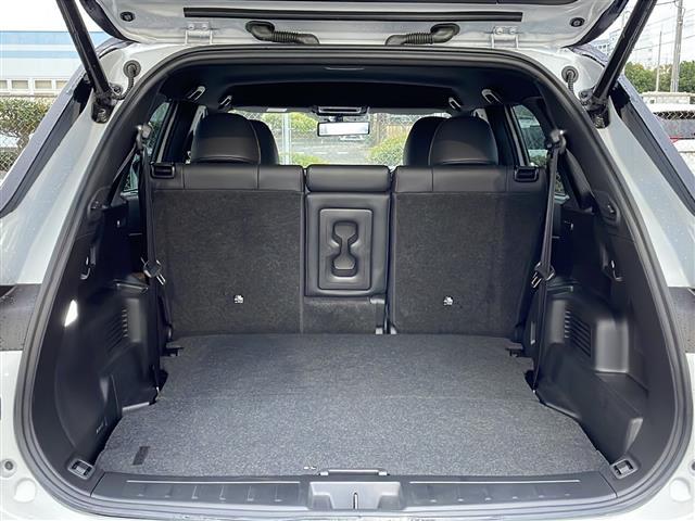 アウトランダーPHEV P 純正9インチナビ アラウンドビューモニター e-Assist BOSEサウンド パドルシフト ブラインドスポットモニター 置くだけ充電 オートハイビーム シートヒーター ルーフキャリア ドラレコ(26枚目)