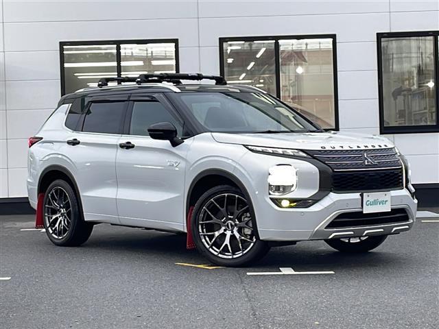 アウトランダーPHEV P 純正9インチナビ アラウンドビューモニター e-Assist BOSEサウンド パドルシフト ブラインドスポットモニター 置くだけ充電 オートハイビーム シートヒーター ルーフキャリア ドラレコ(27枚目)