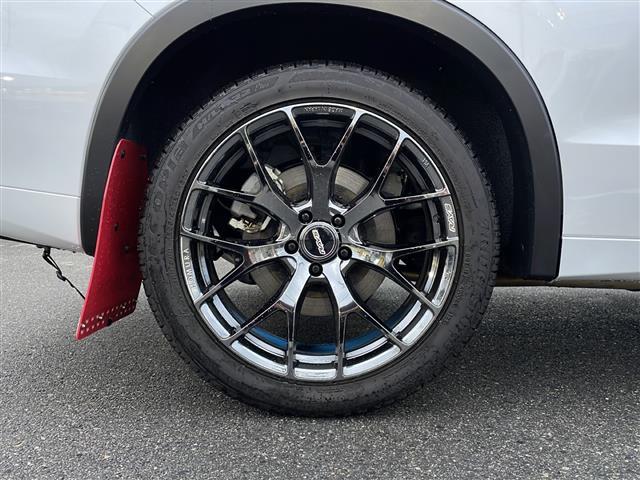 アウトランダーPHEV P 純正9インチナビ アラウンドビューモニター e-Assist BOSEサウンド パドルシフト ブラインドスポットモニター 置くだけ充電 オートハイビーム シートヒーター ルーフキャリア ドラレコ(41枚目)